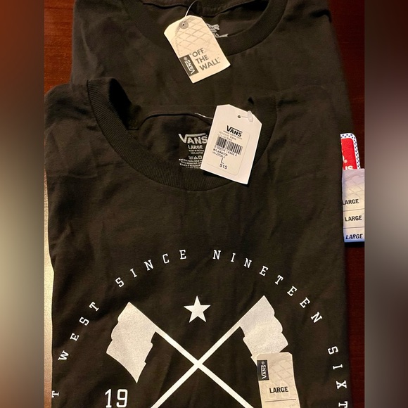 Van’s Off the Wall Men or Women’s Black T-Shirts (2) - Picture 5 of 5